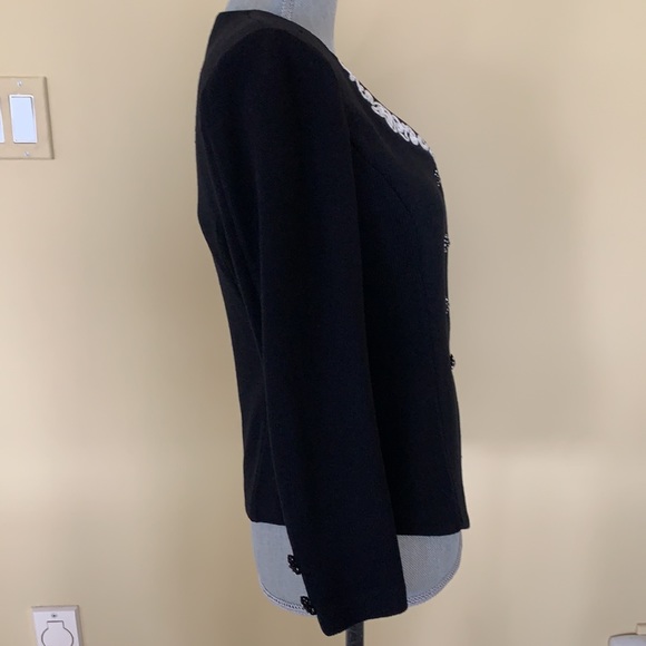 ST JOHN JACKET - Picture 8 of 15